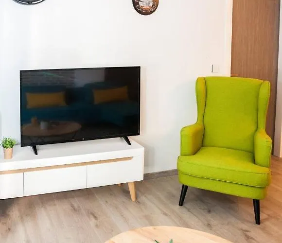 Secret Loft, 2min Walk From The Beach, High Tech