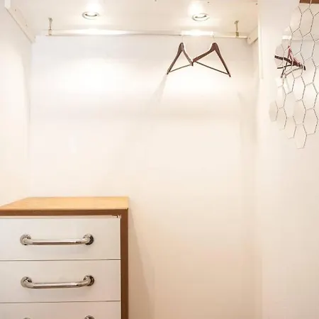 公寓 Secret Loft, 2min Walk From The Beach, High Tech