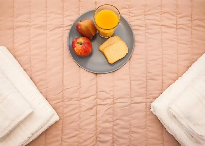 Secret Loft, 2min Walk From The Beach, High Tech 아파트 *