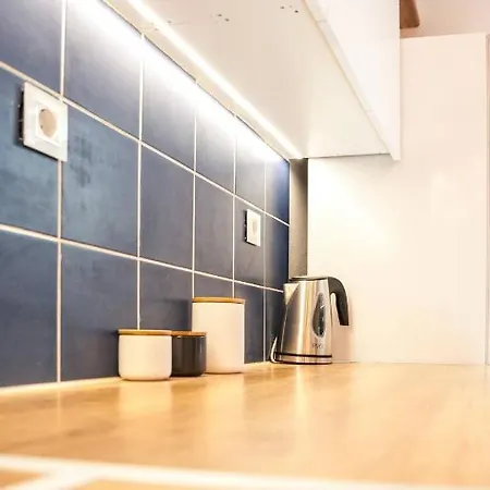 Secret Loft, 2min Walk From The Beach, High Tech Lägenhet